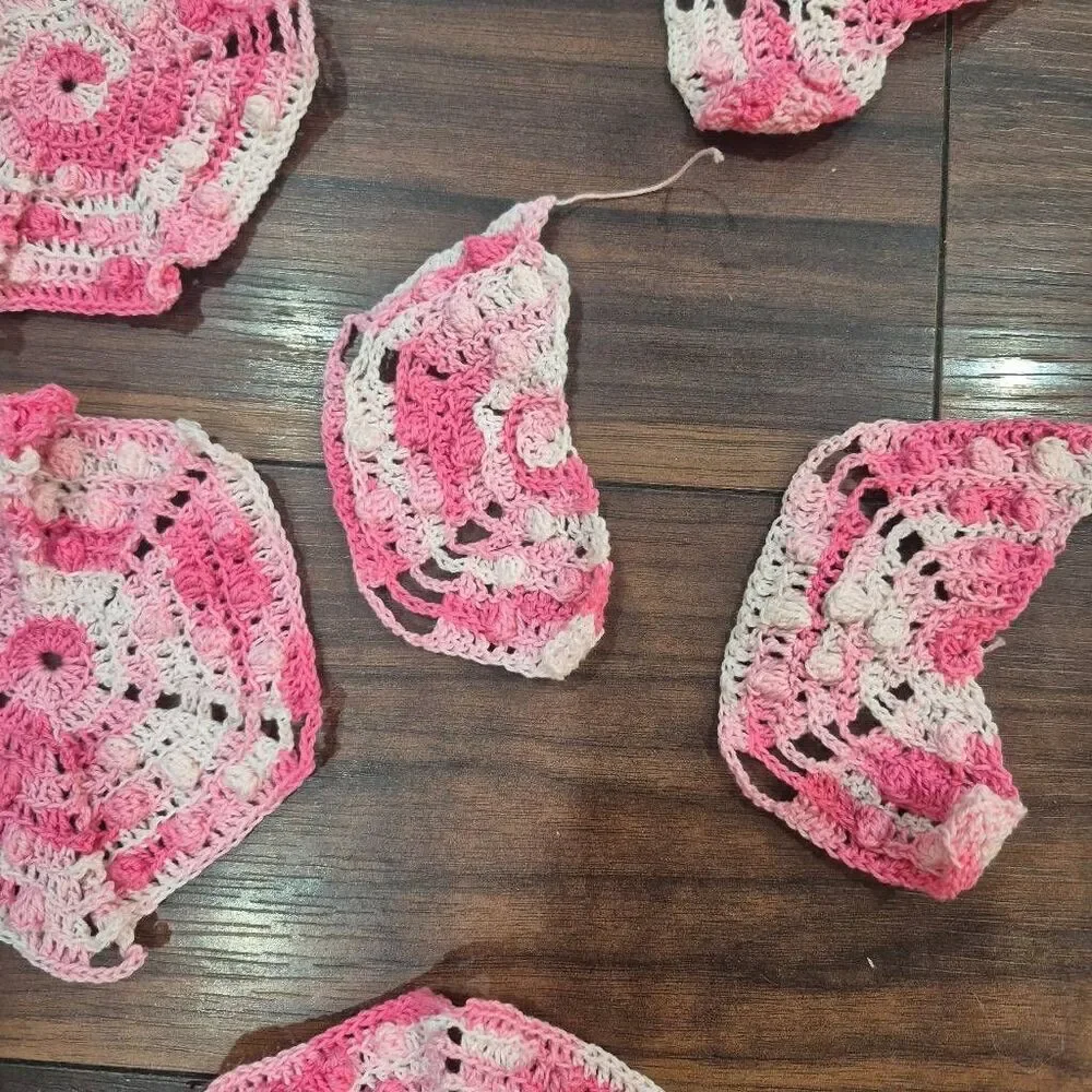 Crochet, Vintage Pink & White Cotton 15 small pieces